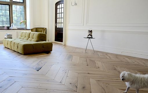 parchet stratificat clasic chevron